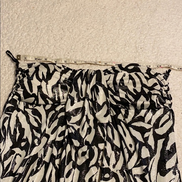 Wet Seal Animal Print Strapless & Shimmery - Picture 4 of 6